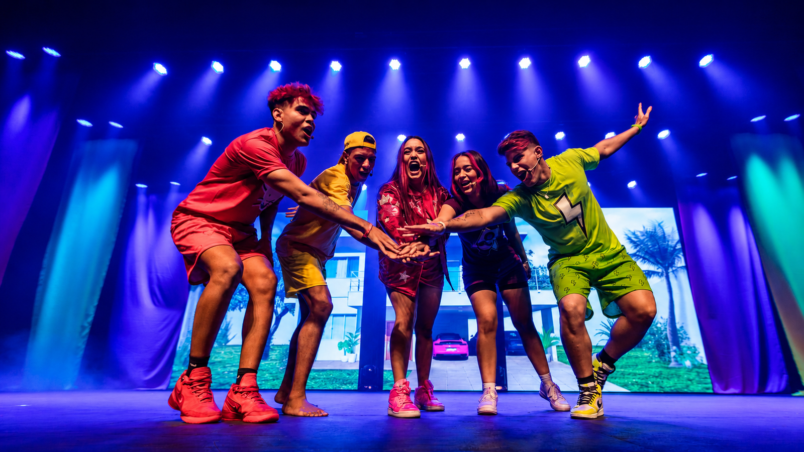Fenômeno entre as crianças, grupo de youtubers liderado por Emilly Vick faz show em Rio Preto