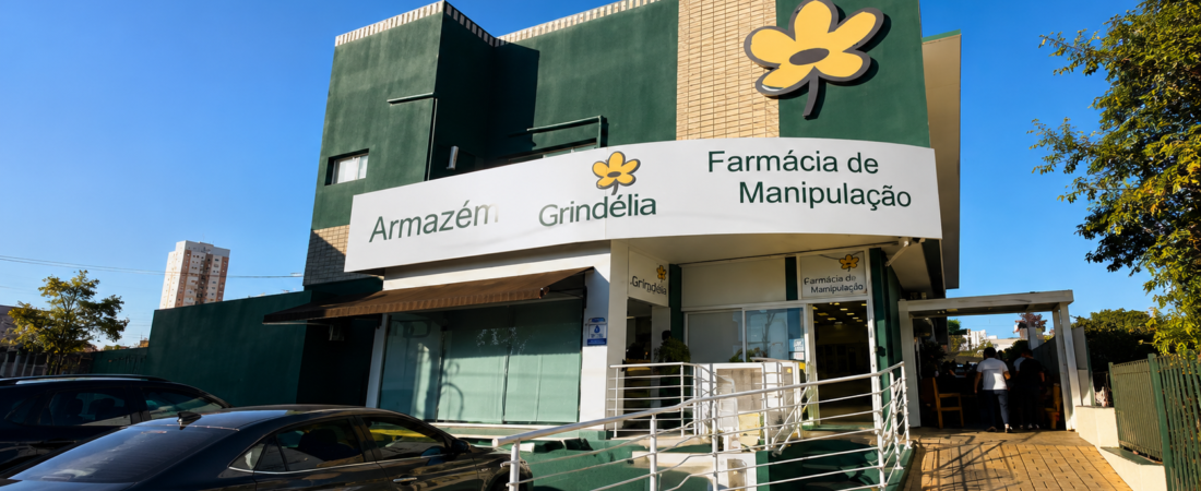 Café da manhã celebra os 45 anos da 1ª farmácia de manipulação da cidade