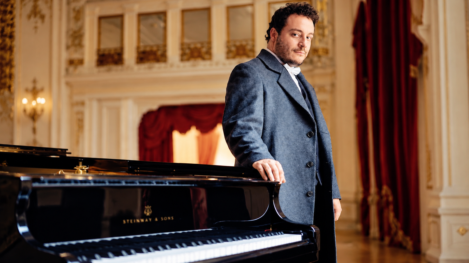 Pianista do Teatro Mariinsky se apresenta em Rio Preto